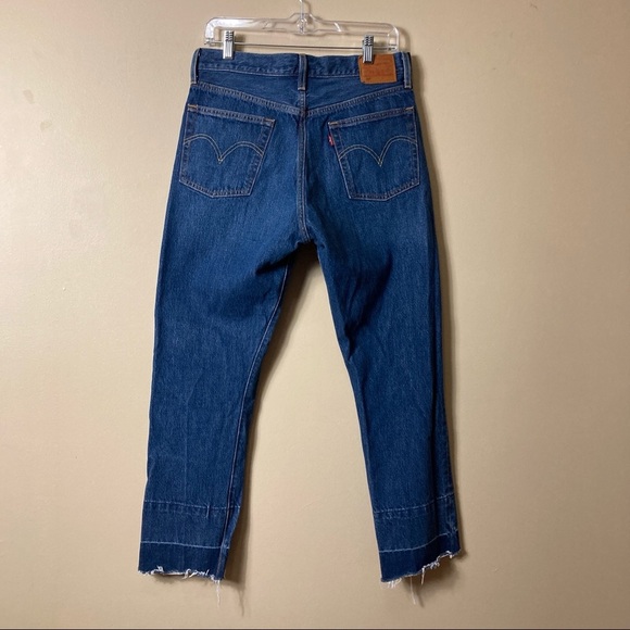 Levi’s 501 Premium Crop Button Fly Jeans in Bottom Line - Picture 6 of 14